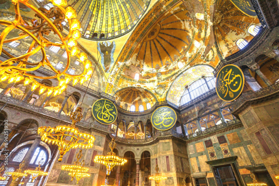 Hagia Sophia: An architectural wonder where Eastern and Western cultures meet